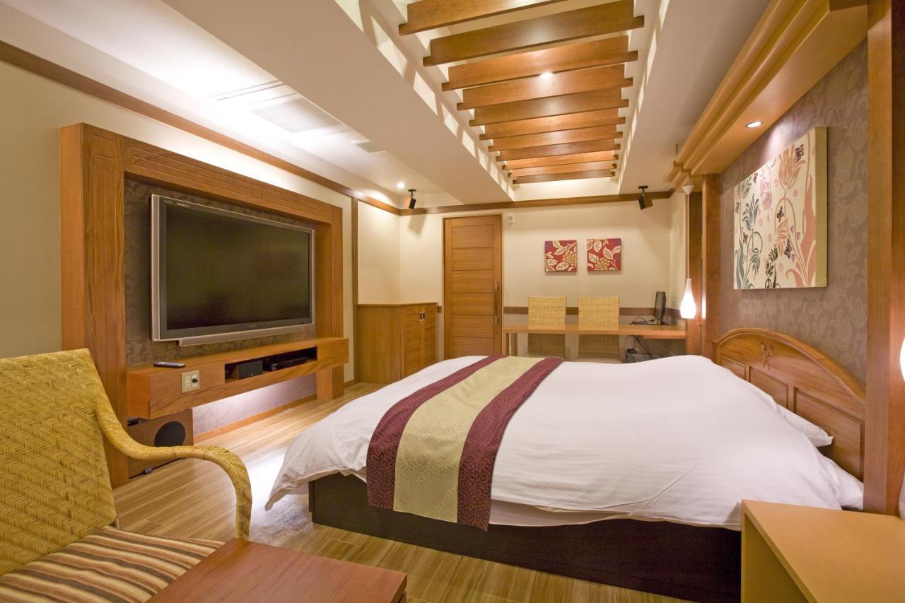 Hotel Bintang Pari Resort  Kobe Bagian luar foto
